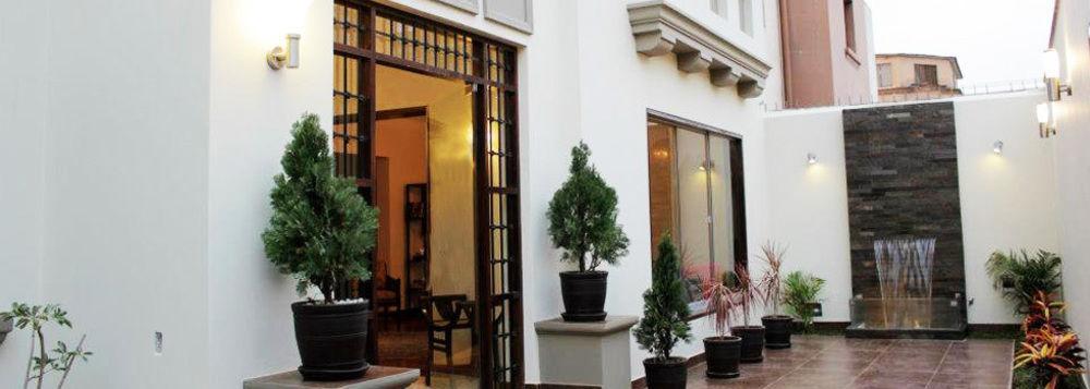 Bed & Breakfast - La Casa De Ceci Lima Exterior photo